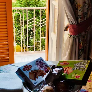 https://domus-aurea.hotels-amalfi.com