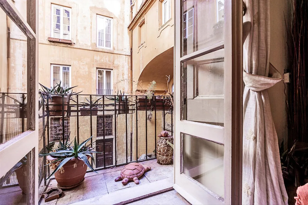 Apartment Palazzo Farnese Historical Home Rome